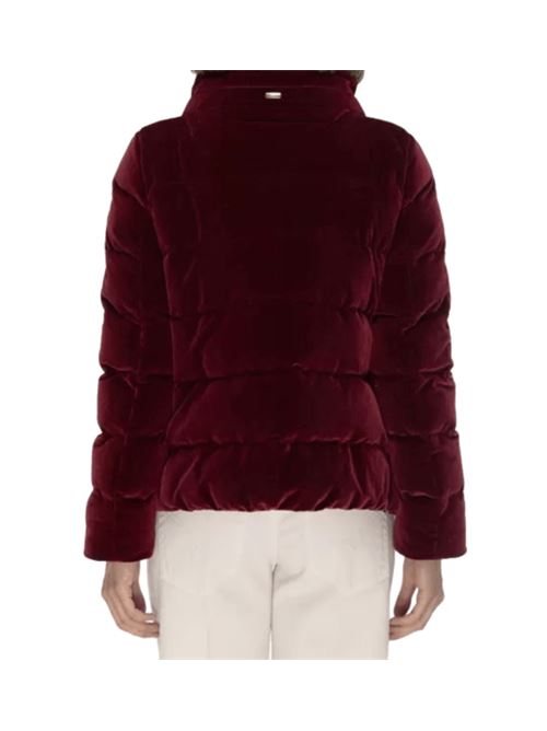 Giaccone da donna in velluto liscio stretch, collo alto, imbottitura in piuma, colore bordeaux HERNO | PI002180D15020S6705